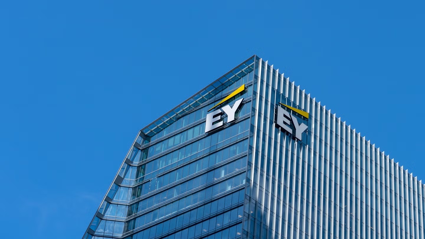 EY Faces £2Billion Lawsuit